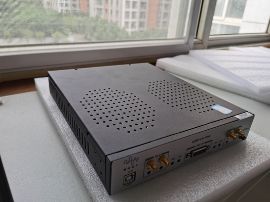 Ölçeklenebilir 120MHz Gömülü SDR USRP 2950 Yüksek Performanslı Yazılım Tanımlı Radyo